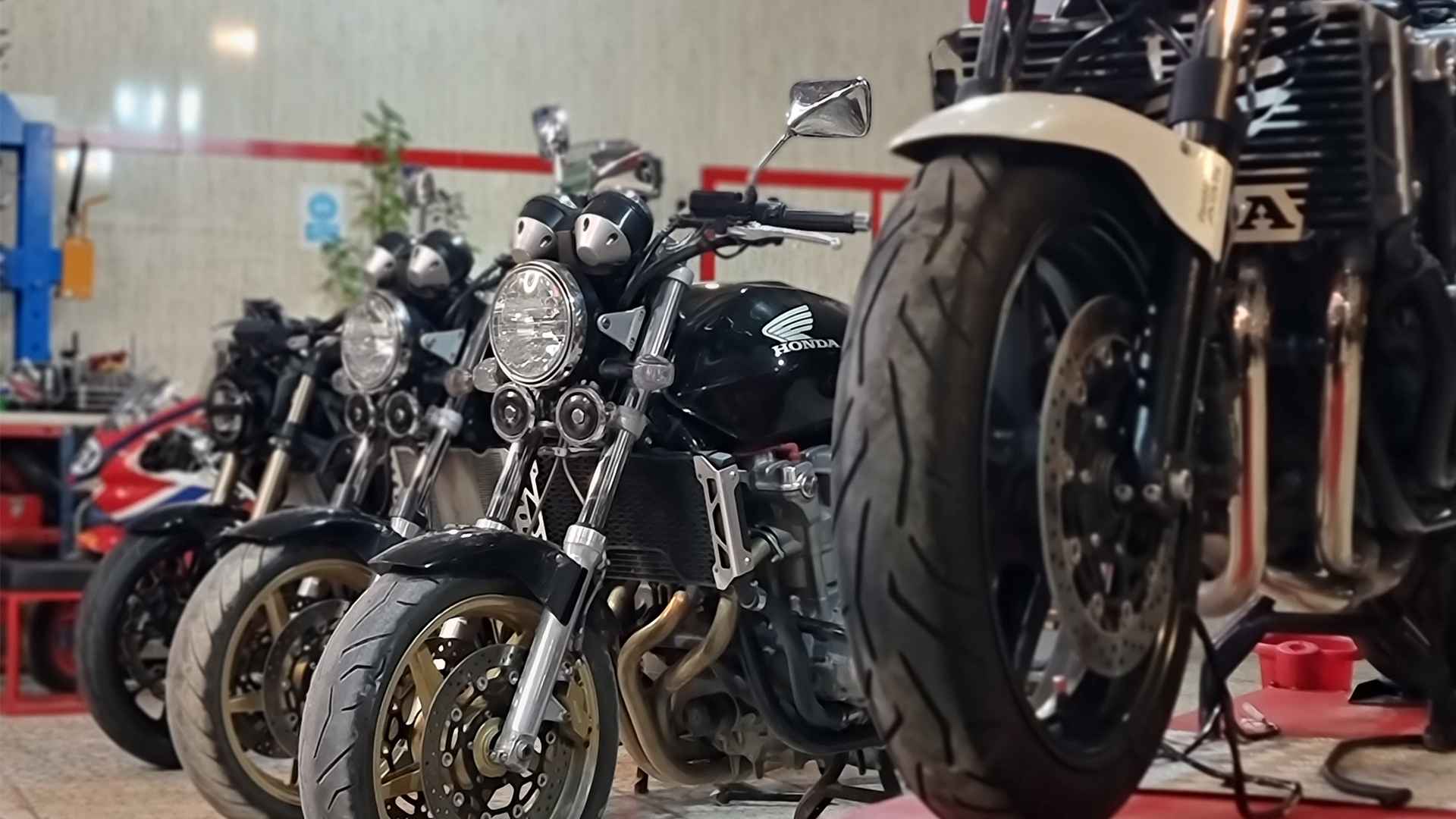 مزایا و معایب هوندا سی بی CB1300